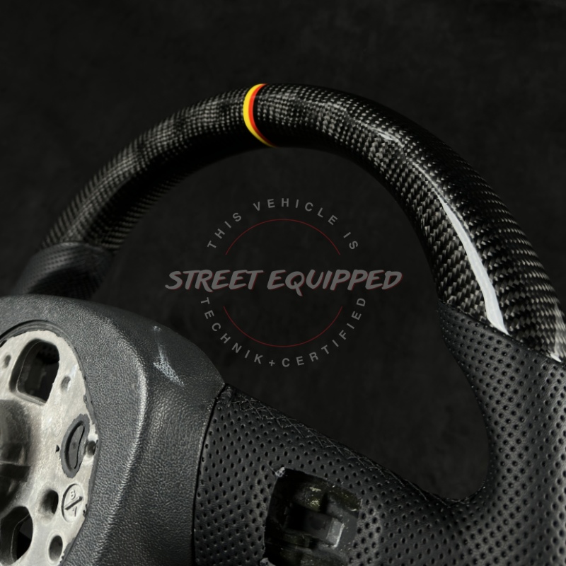 Audi Custom Carbon Steering Wheel - V1 Round Airbag